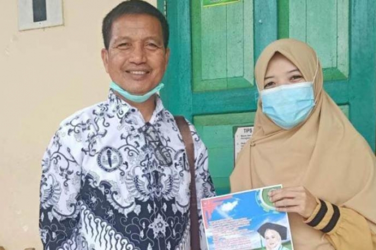 Ruslan, S. Pd., M.Si. dan Nur Fitriana Muhammad Ali, S.Si., M.Kes. dalam Sosialisasi Penerimaan Maba ITK Avicenna